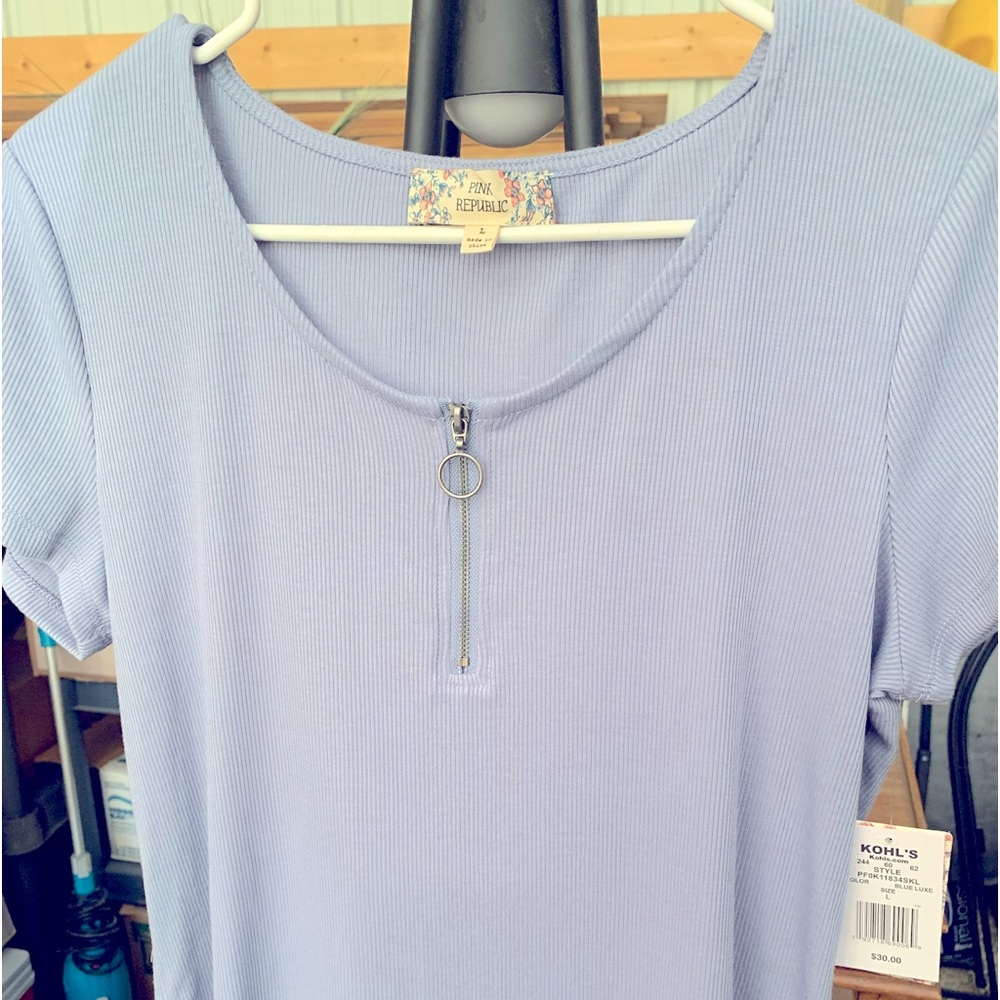 Women’s short sleeve top